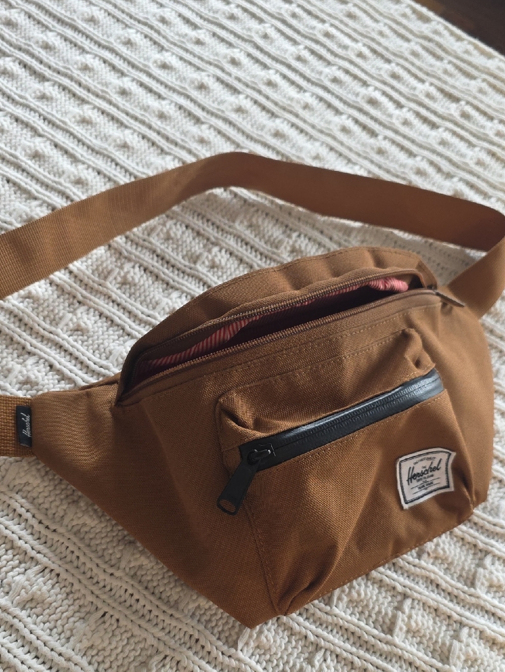Herschel canvas murse fanny pack!